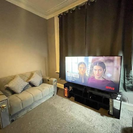 30 Percent Off Weekly Stays - 6 Bedroom House - 11 Beds Blackpool Esterno foto