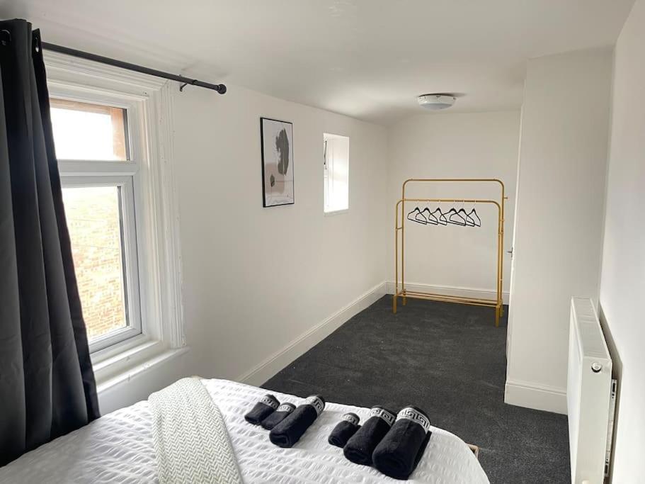 30 Percent Off Weekly Stays - 6 Bedroom House - 11 Beds Blackpool Esterno foto