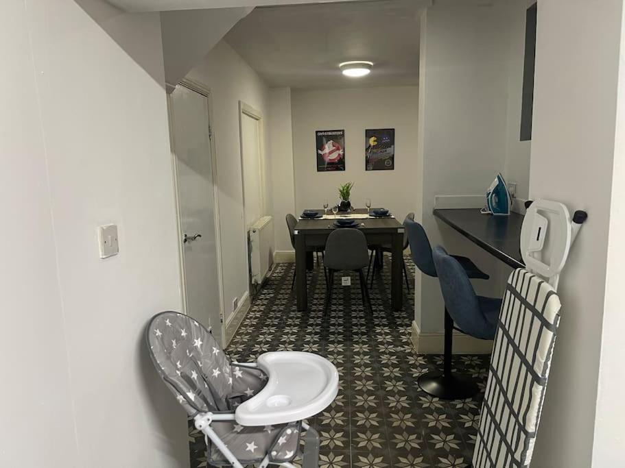 30 Percent Off Weekly Stays - 6 Bedroom House - 11 Beds Blackpool Esterno foto