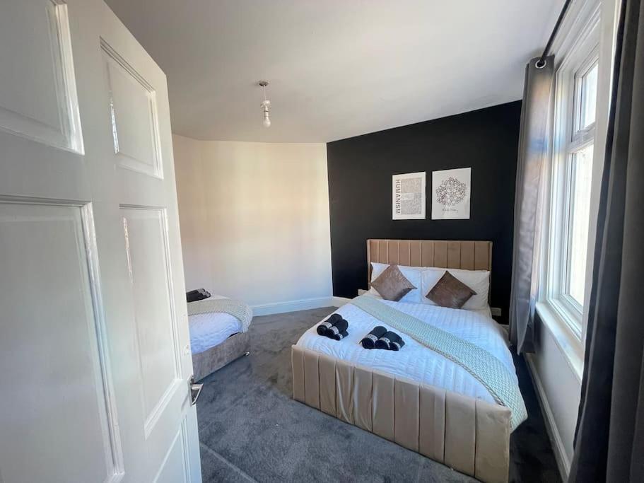 30 Percent Off Weekly Stays - 6 Bedroom House - 11 Beds Blackpool Esterno foto