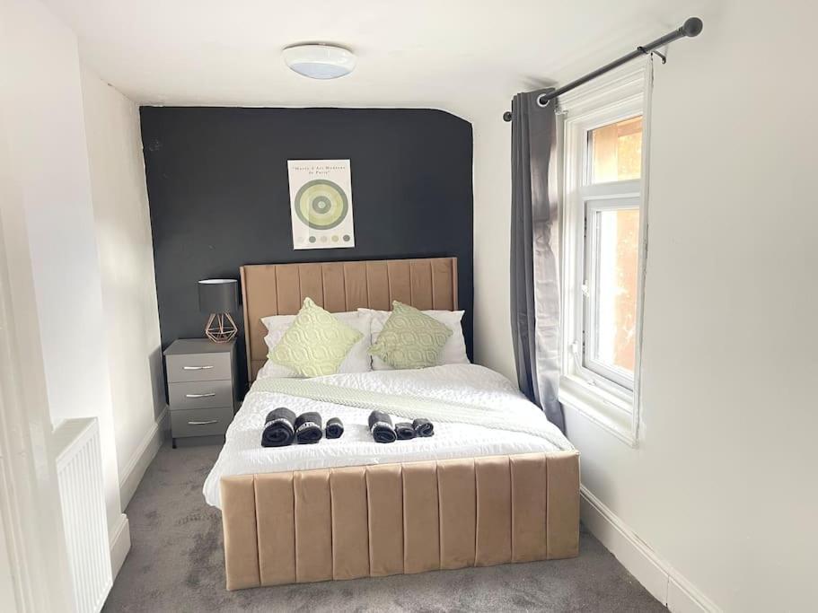 30 Percent Off Weekly Stays - 6 Bedroom House - 11 Beds Blackpool Esterno foto
